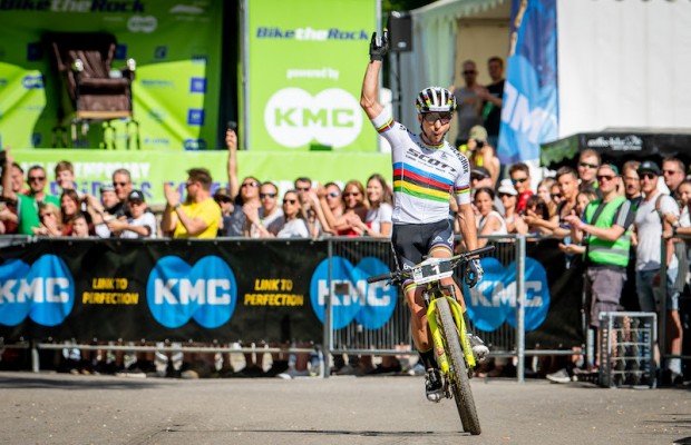Nino Schurter gana y luce el nuevo SRAM eTap en su Scott Scale 900 World Cup